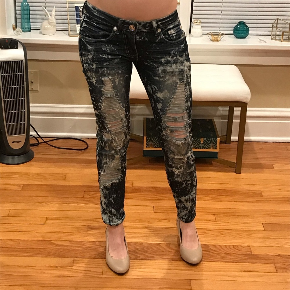Low Rise Acid Washed Ripped Jeans - Picture 2 of 11
